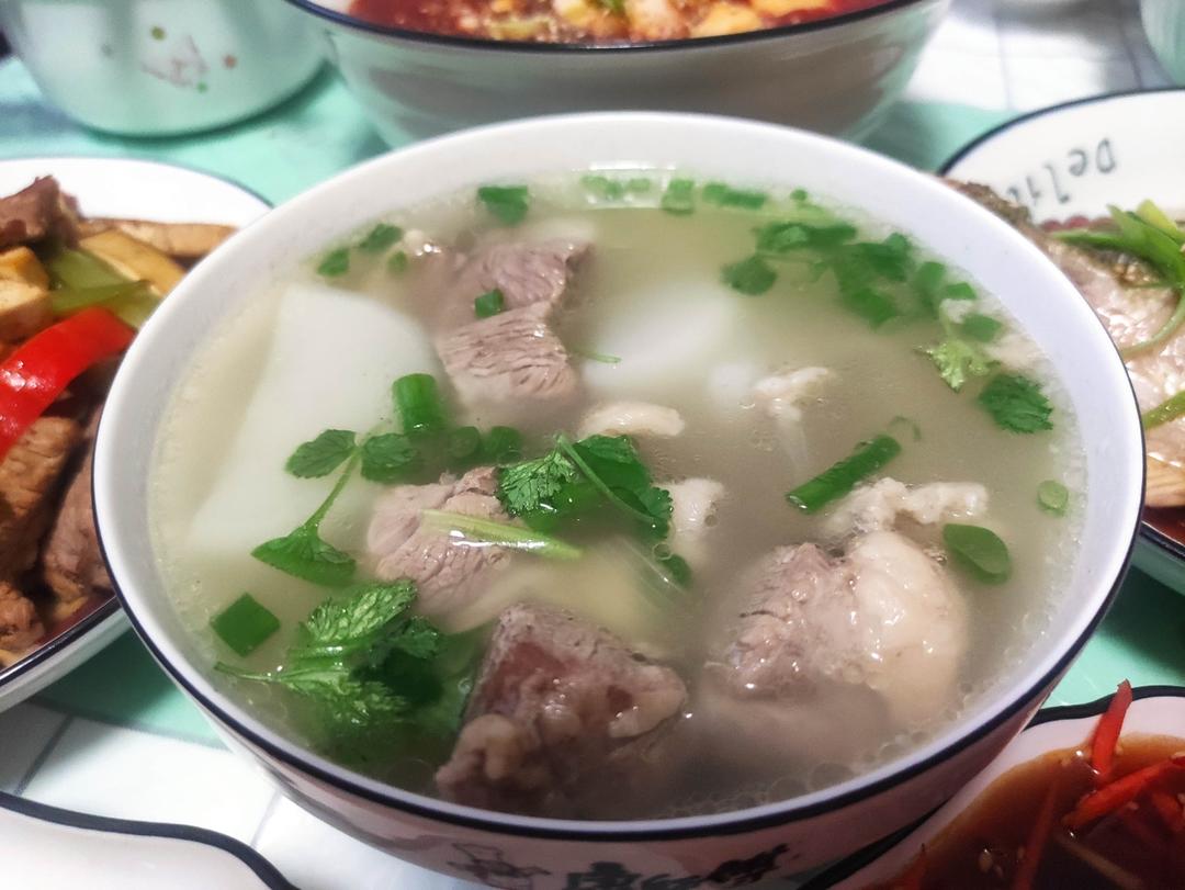 清炖羊肉（新疆特色）