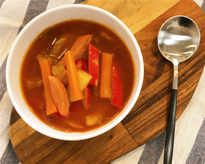 MEYRE美亚丨海派红肠罗宋汤的做法