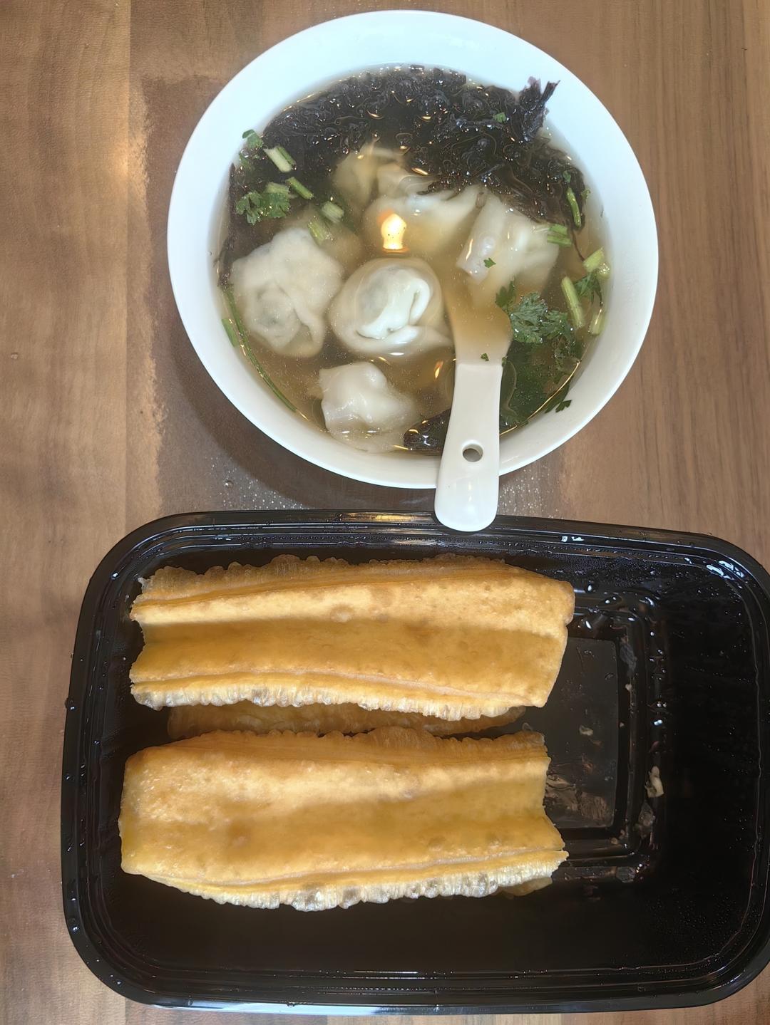 荠菜猪肉馄饨