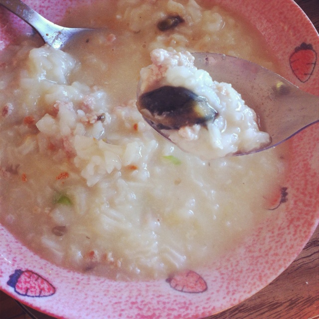 皮蛋瘦肉粥