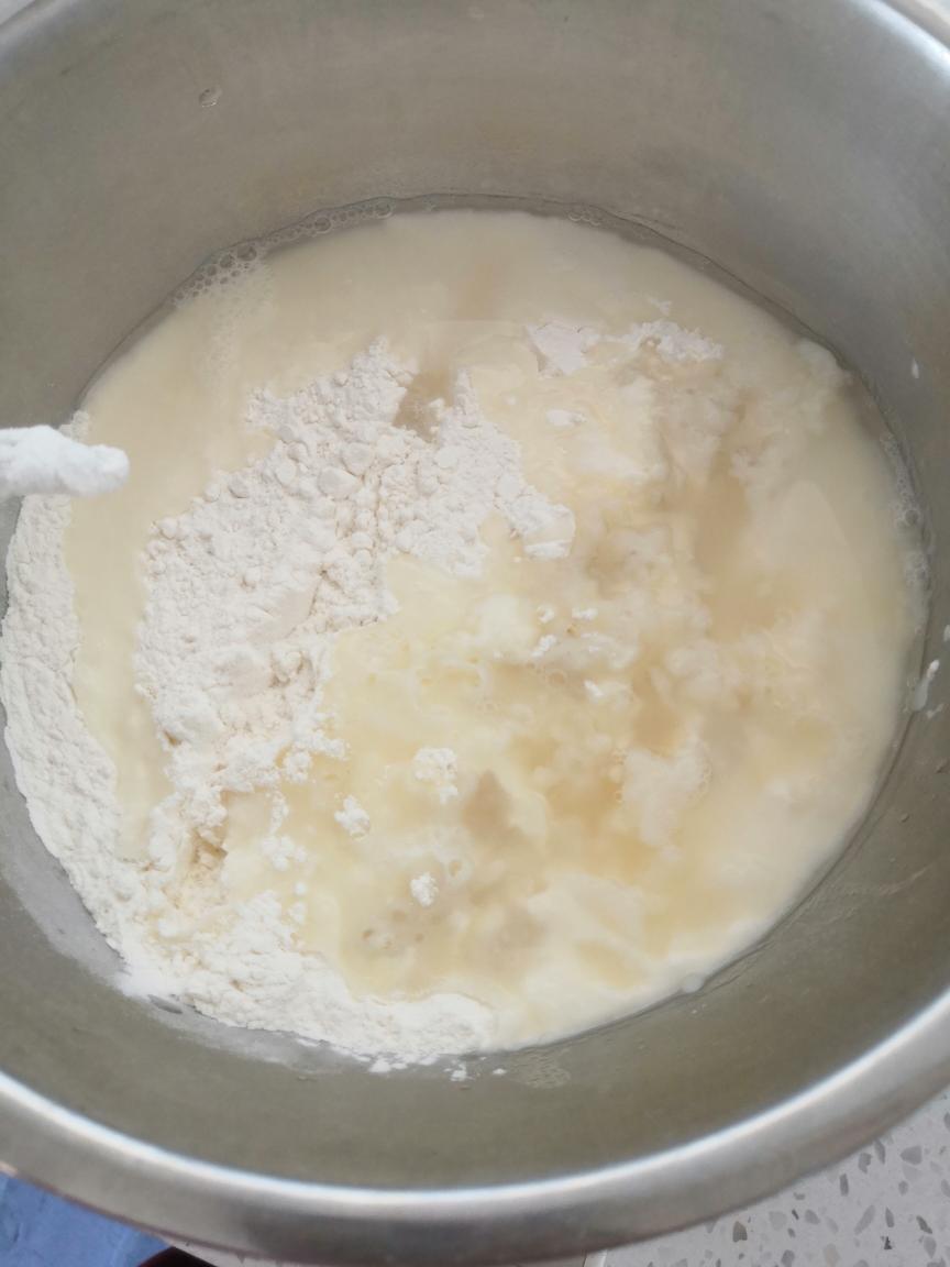 纯奶手撕吐司的做法 步骤1