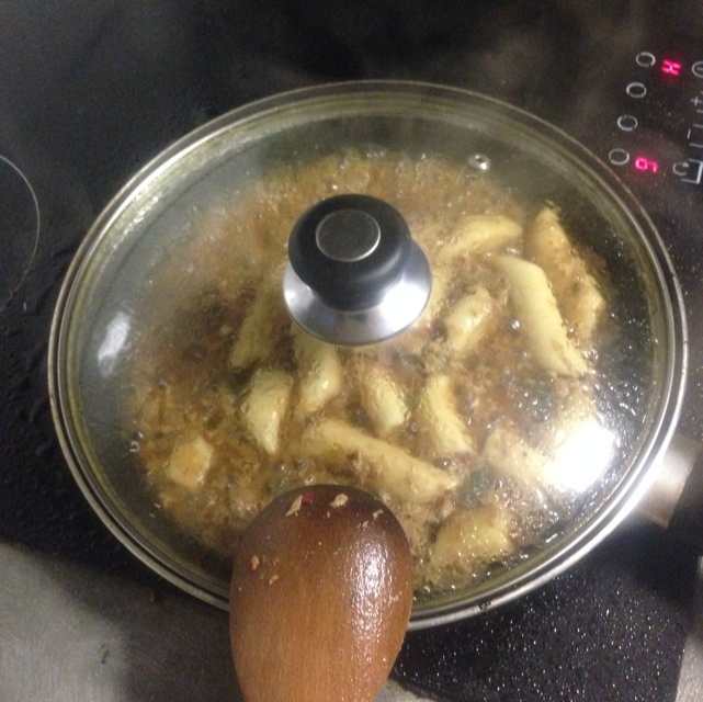 青蒜肉丝炒年糕