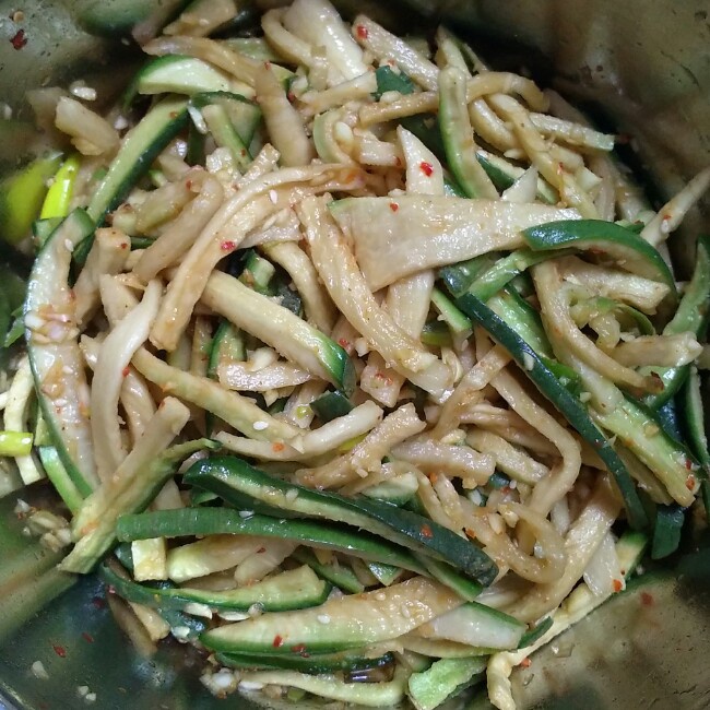 私房腌拌萝卜条