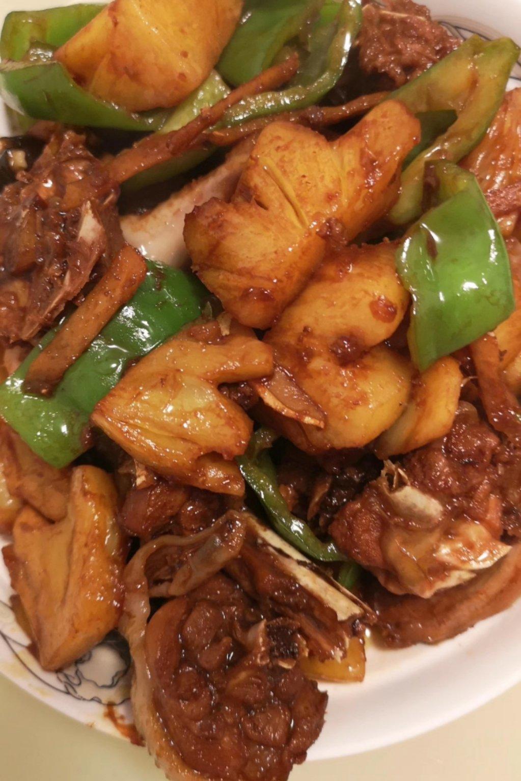 兮颜91做的菠萝/凤梨炒鸡肉