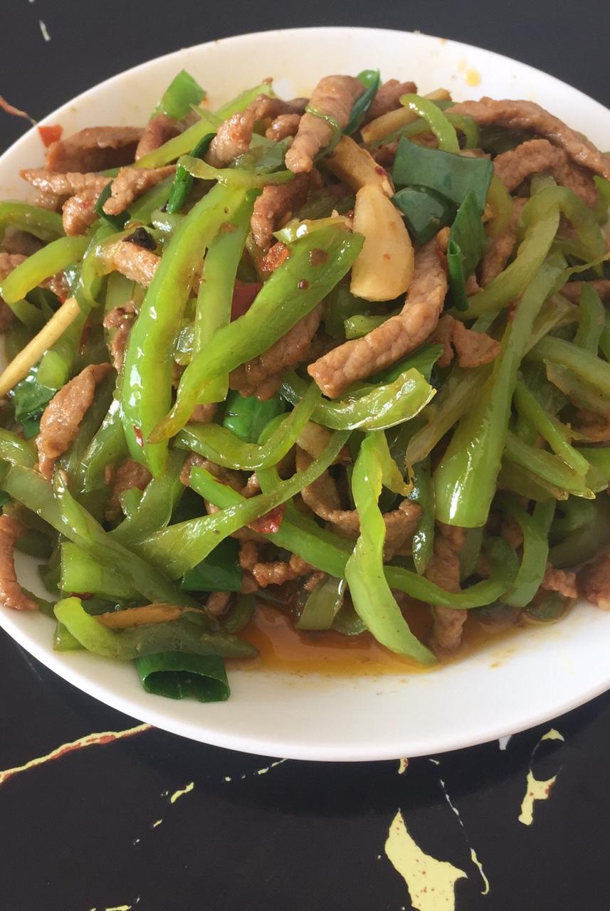 青椒肉丝--下饭快手菜