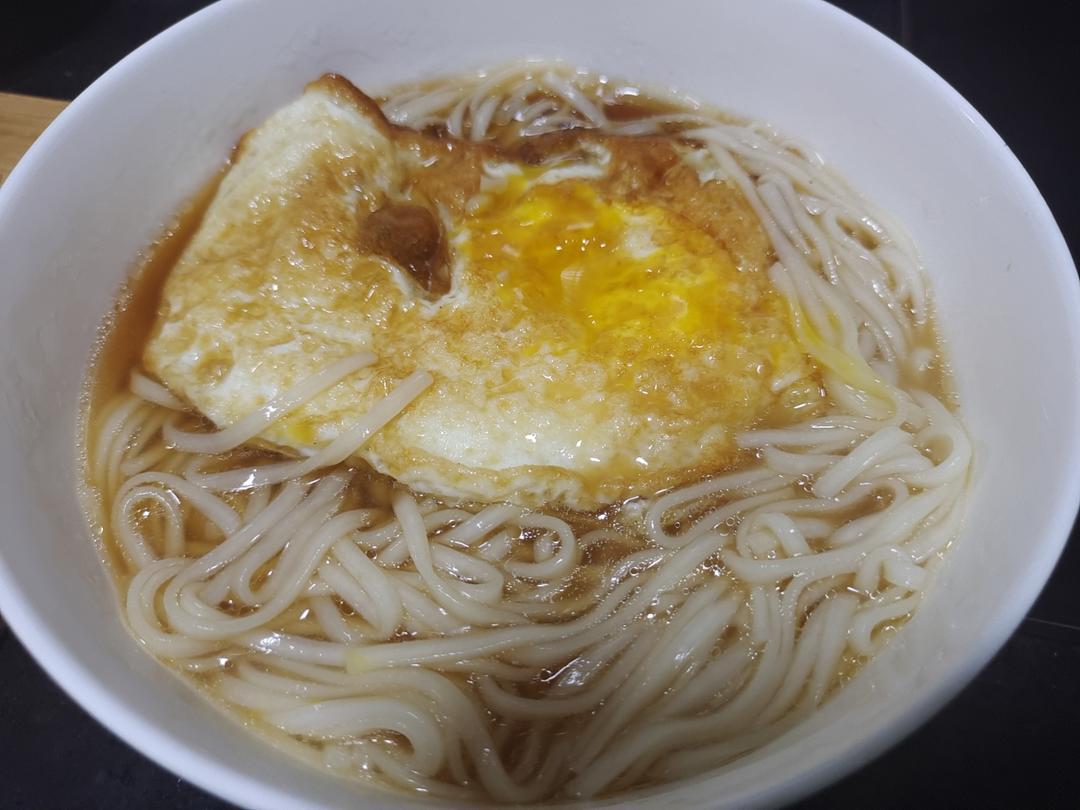 卡妈私房菜~青菜鸡蛋面（汤面）