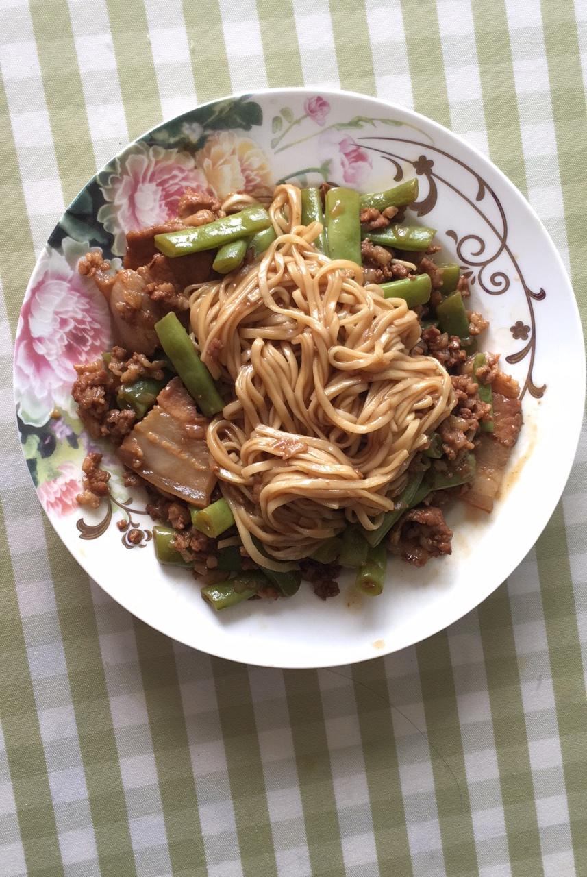 豆角焖面