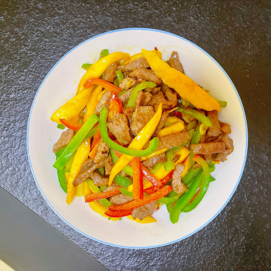 【芒果炒牛肉】6月水果之王，用来炒牛肉出奇可口！