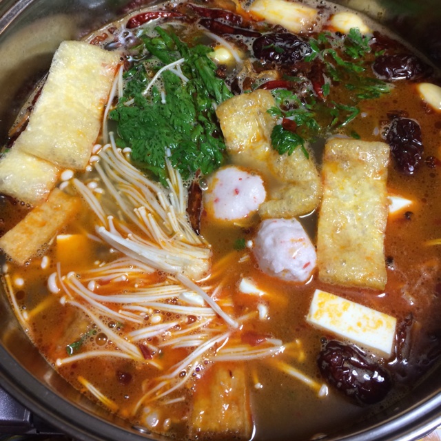 刁妇与小妞日本代购做的自制简单麻辣火锅