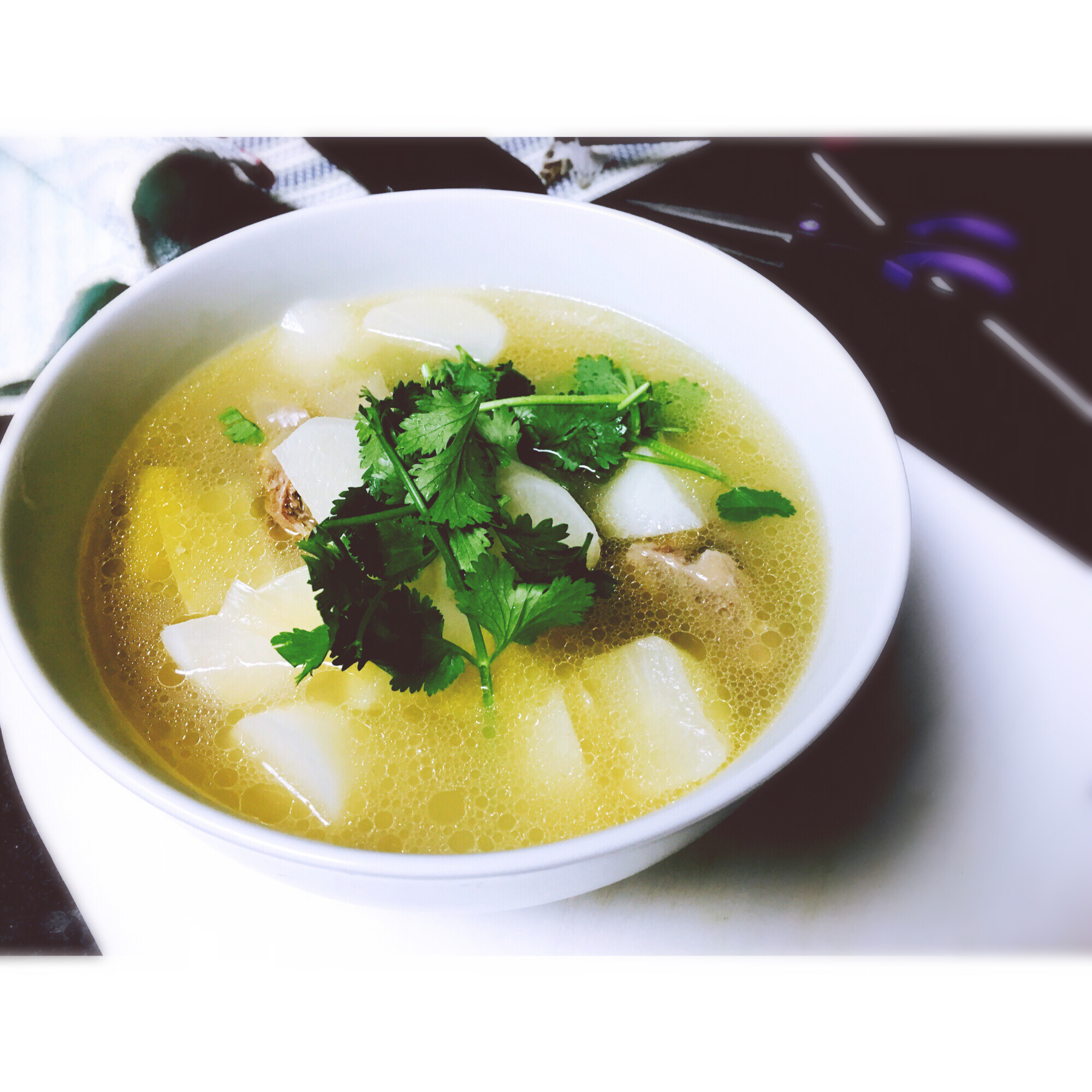 牛尾炖白萝卜汤