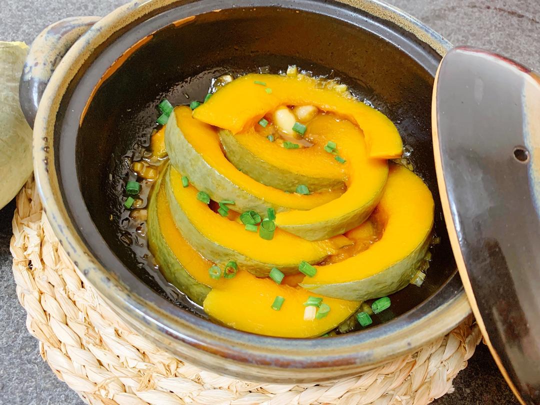 小姨妈砂锅蒜子南瓜的做法