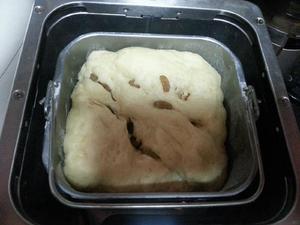 面包机版柔软果料面包（最爱的童年味道）的做法 步骤11