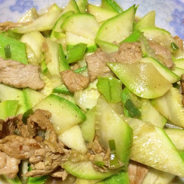 西葫芦炒肉片