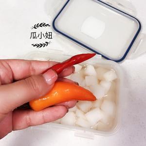 配炸鸡滴甜酸萝卜的做法 步骤3