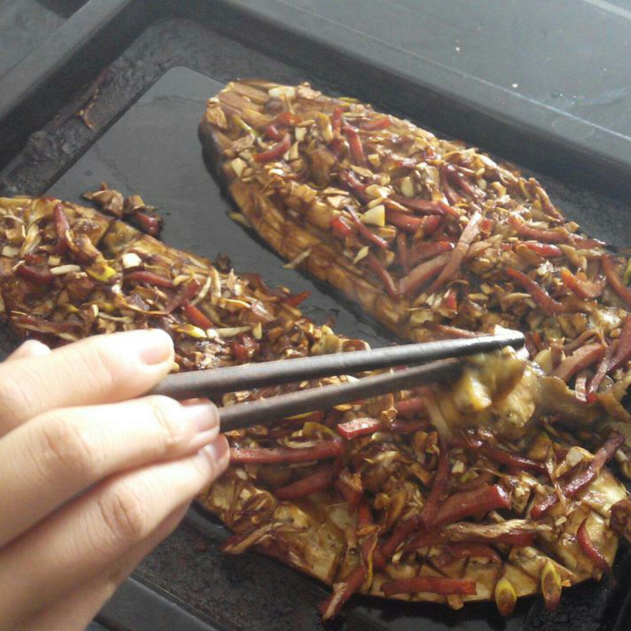 蒜香烤茄子