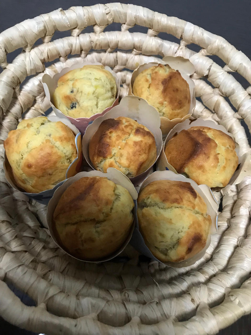 只需搅拌入烤箱的香蕉麦芬