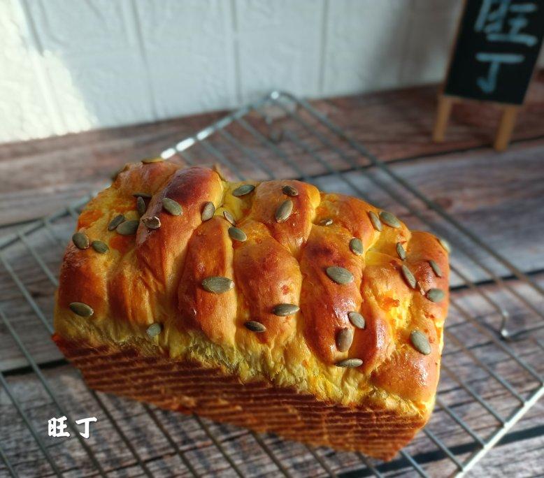 日式奶香南瓜馅吐司