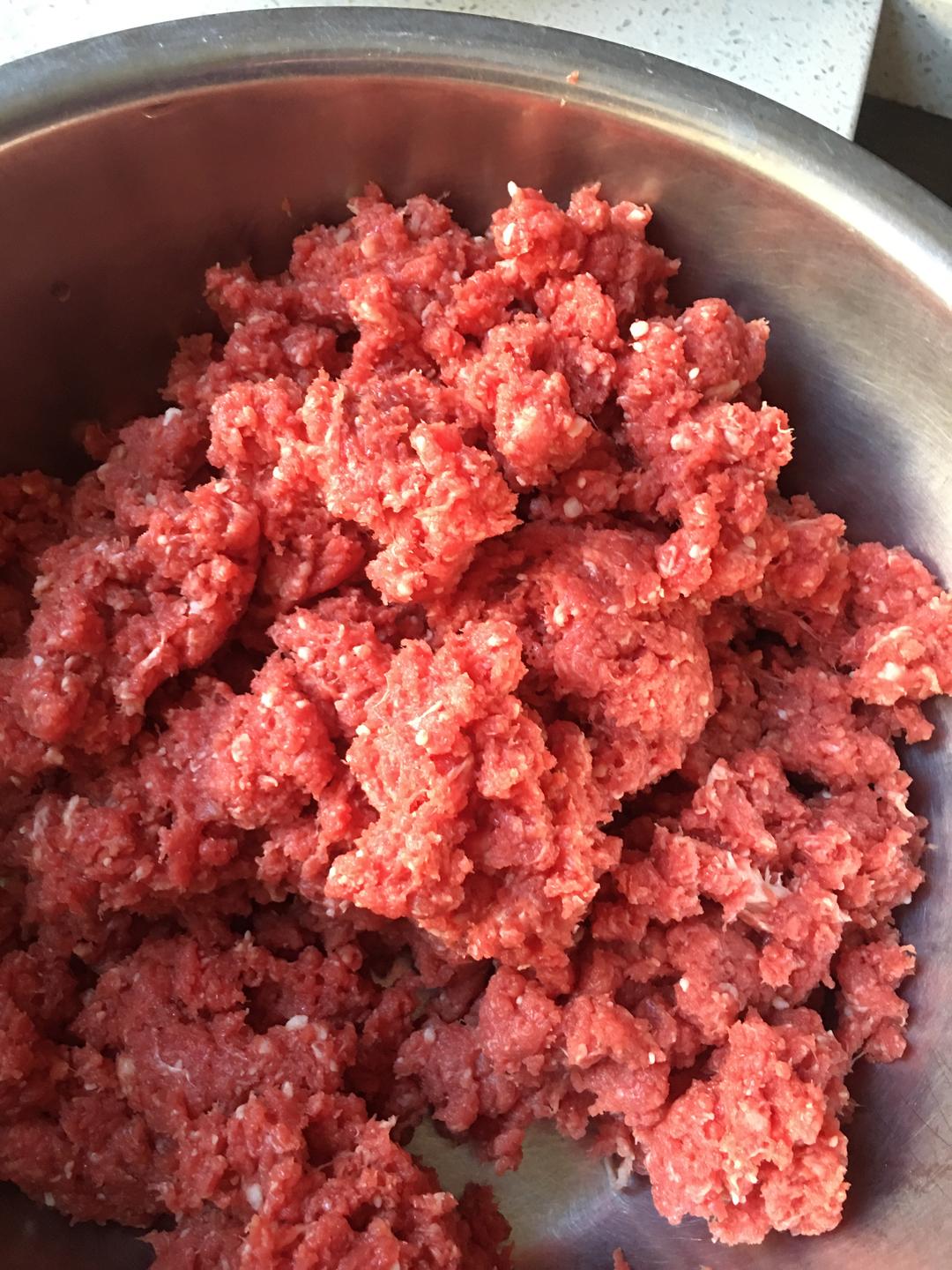 清真油炸牛肉丸子                  （妈妈的菜谱）