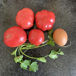 减肥又超好喝的西红柿鸡蛋汤的做法 步骤1