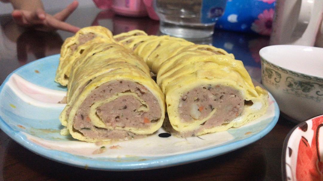 鸡蛋肉卷