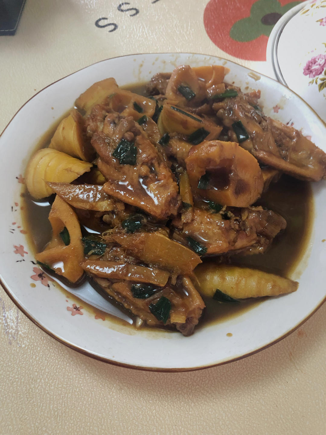 豆瓣酱春笋烧鸡翅