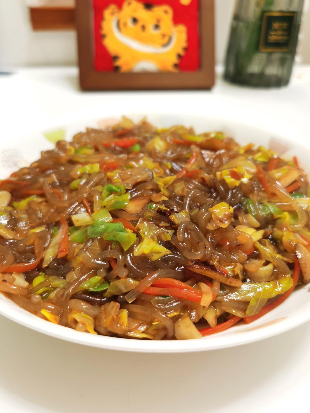 大厨教你“包菜炒粉条”不粘锅好吃的做法