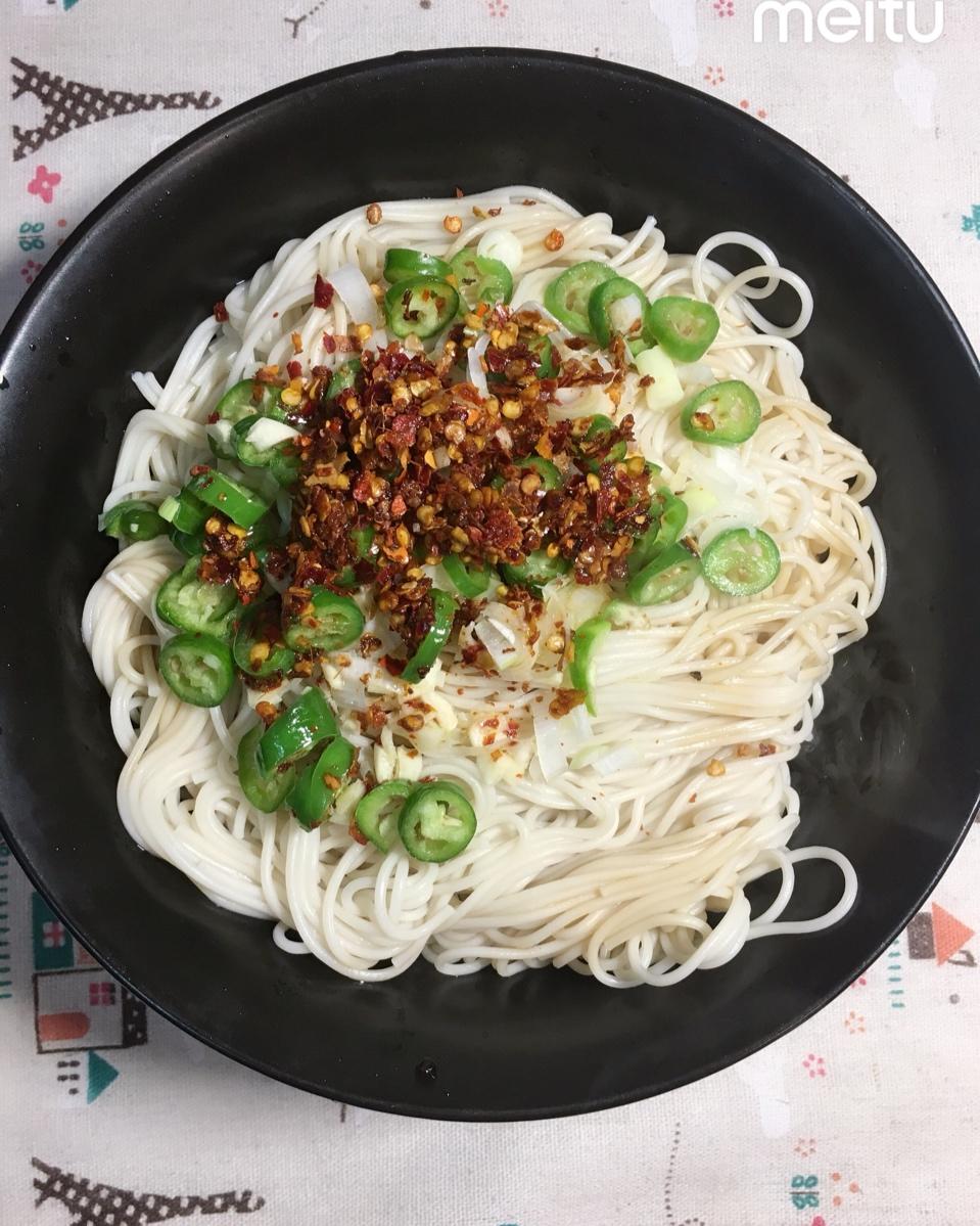 挂面版油泼面