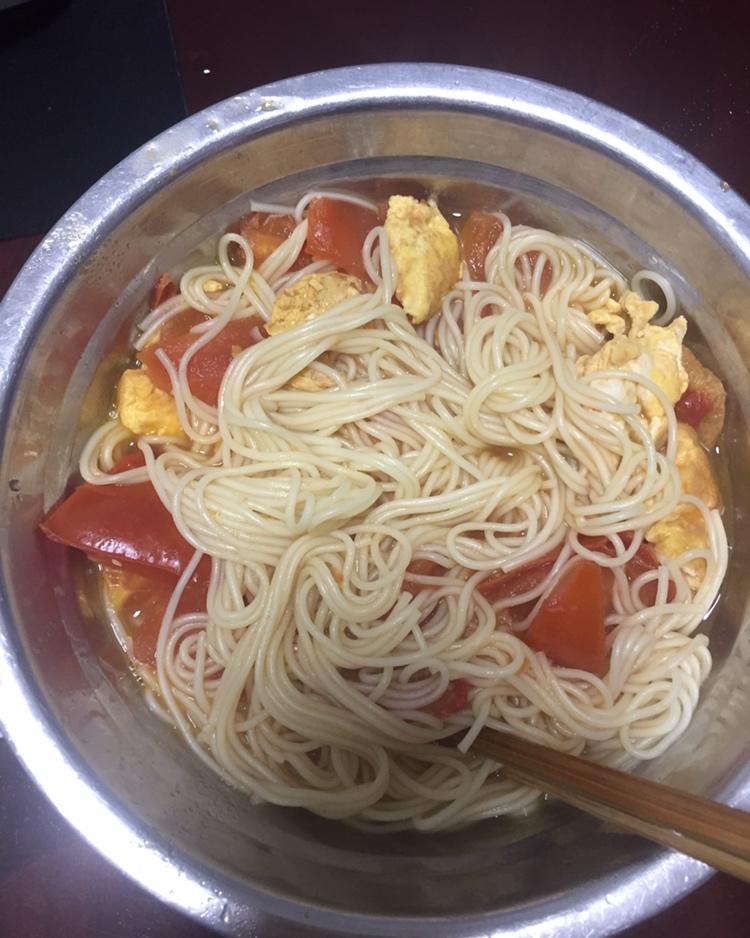 超级入味好吃的番茄鸡蛋面