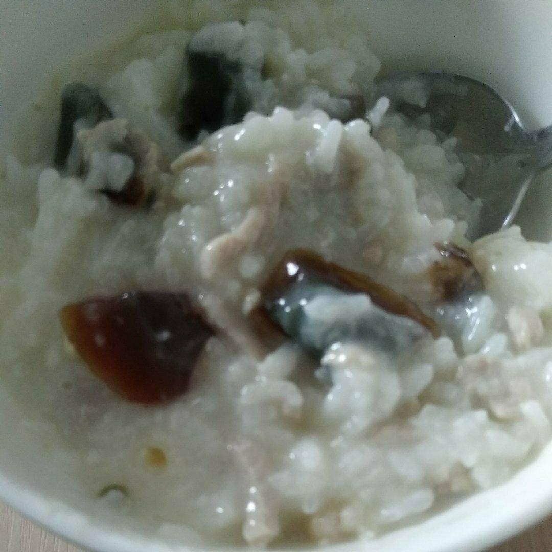皮蛋瘦肉粥