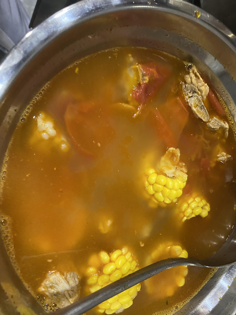 番茄玉米排骨汤
