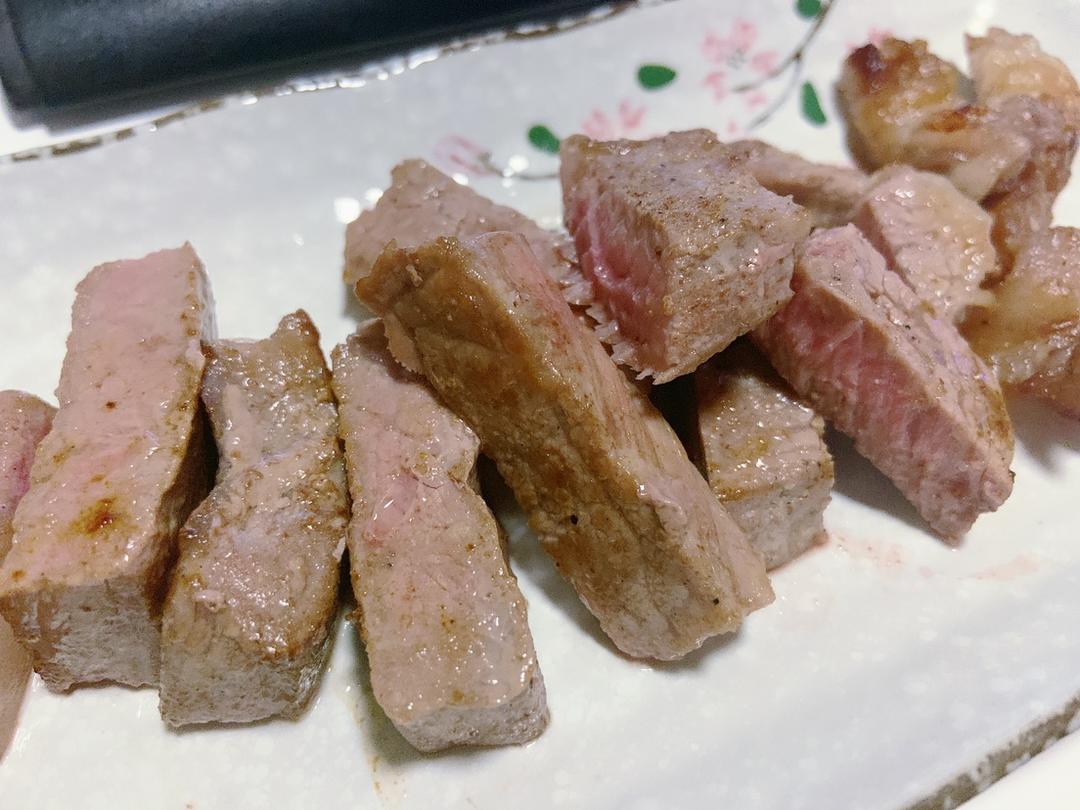 香煎澳洲M9和牛西冷牛排