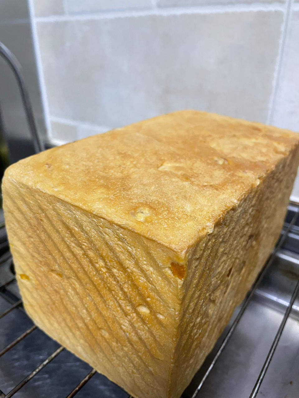 用烤箱自己做面包--手工牛奶吐司面包