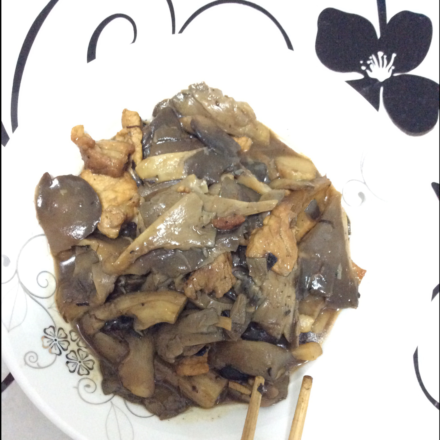 蘑菇炒肉
