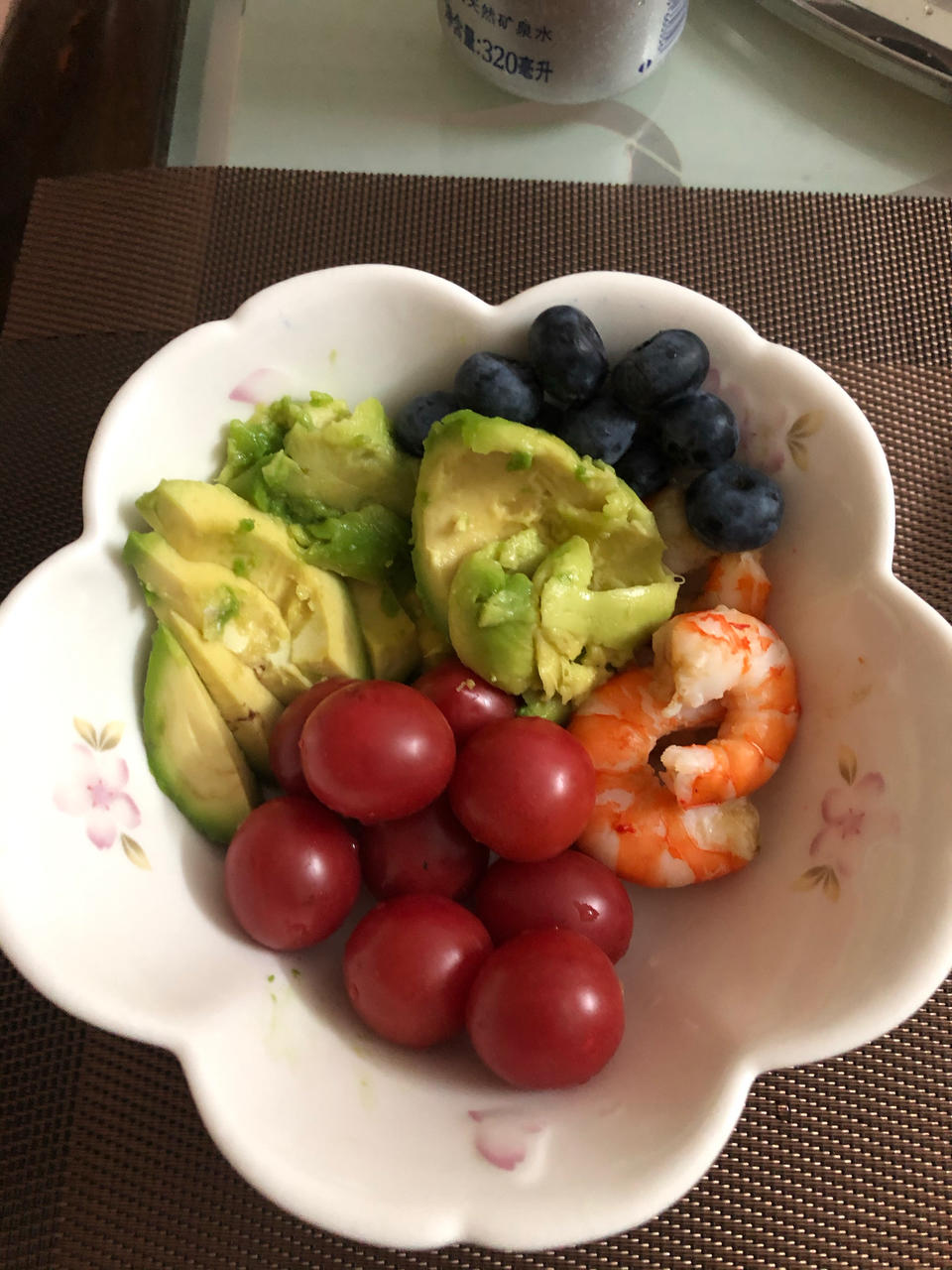 无敌减肥减脂宇宙级简单又特别美味显高级的牛油果大虾沙拉（Salsa)