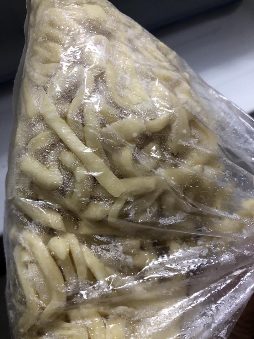 鸡蛋手擀面