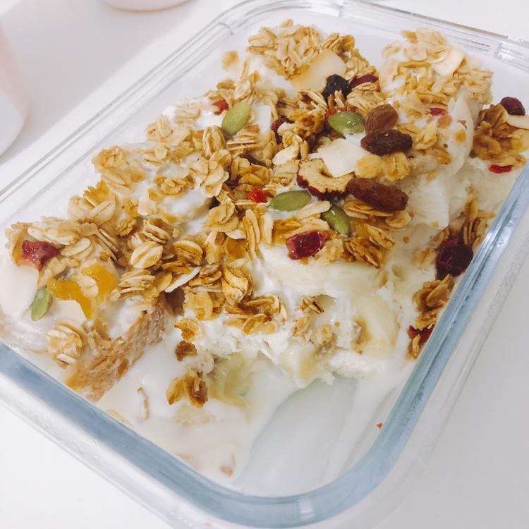 隔夜酸奶吐司布丁