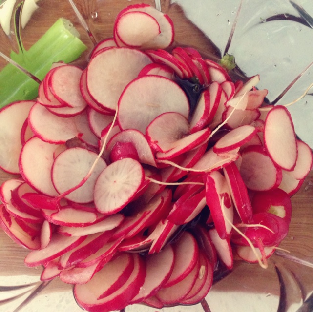 凉拌糖醋樱桃萝卜