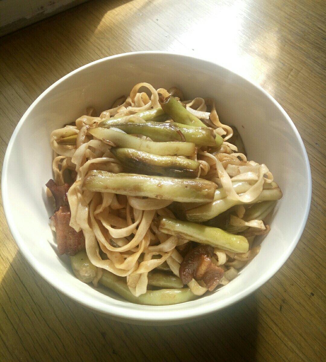 豆角焖面