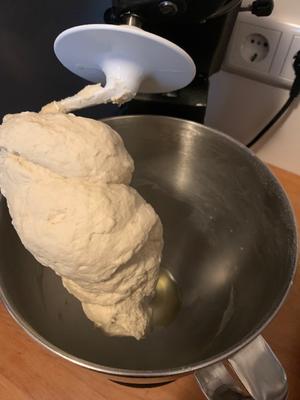 平底锅土耳其空心软饼Turkish flatbread Bazlama的做法 步骤2