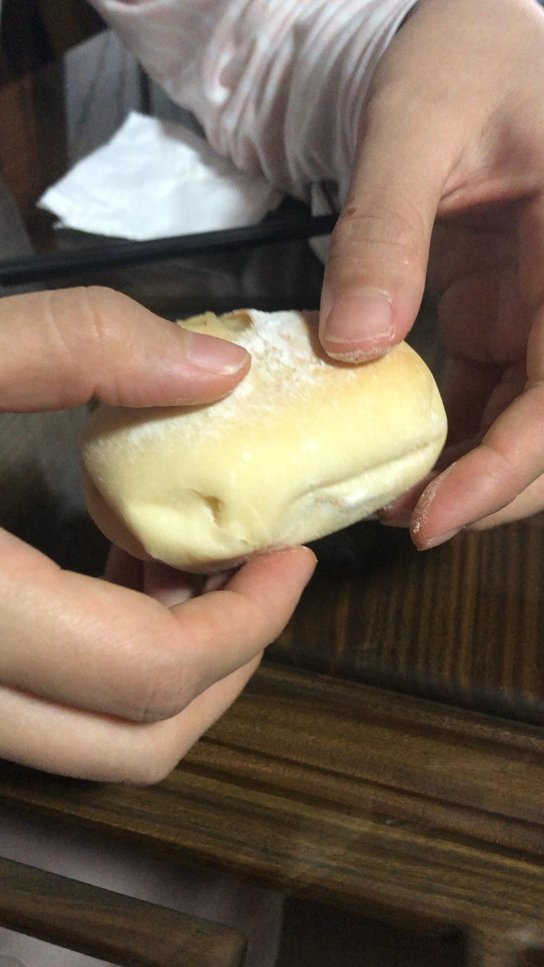 芝士培根熔岩小餐包