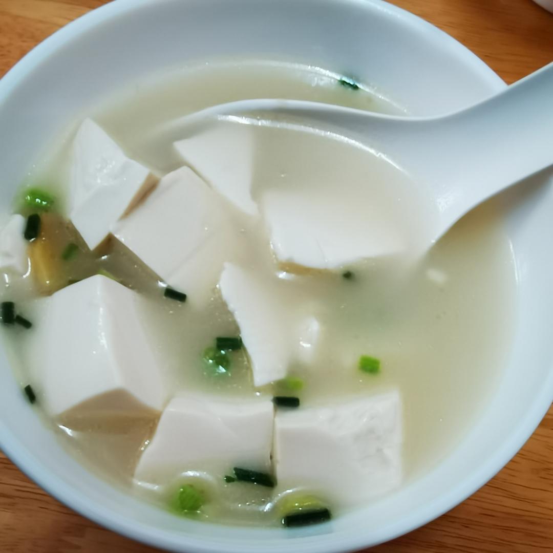 奶白鲫鱼豆腐汤|一条鱼最后的温柔