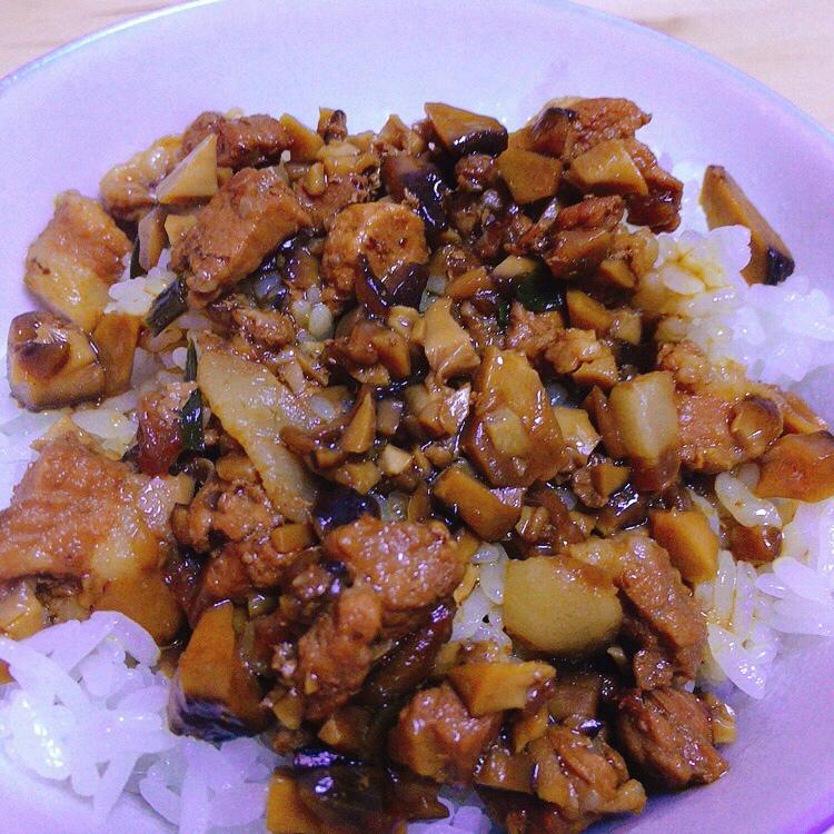 好吃到停不下来的卤肉饭
