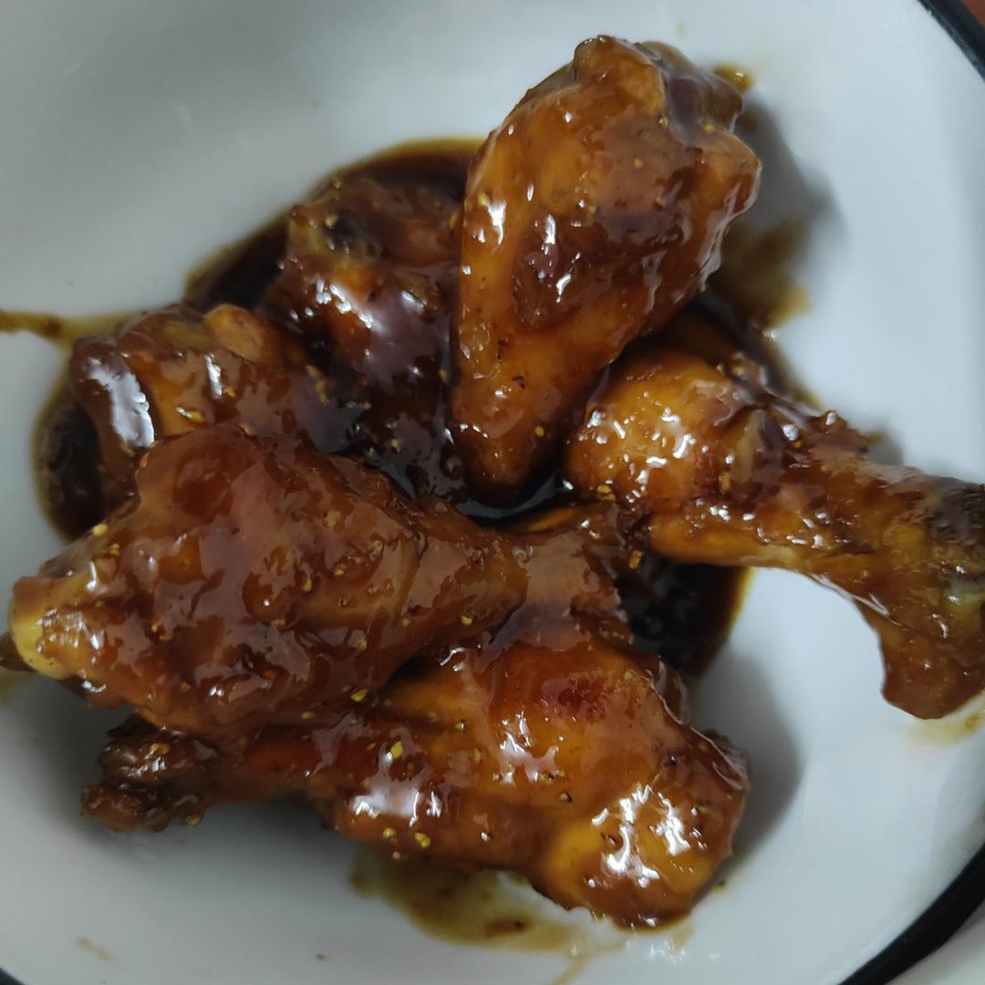 好吃到舔手指的「蒜香蜜汁鸡翅根」👍