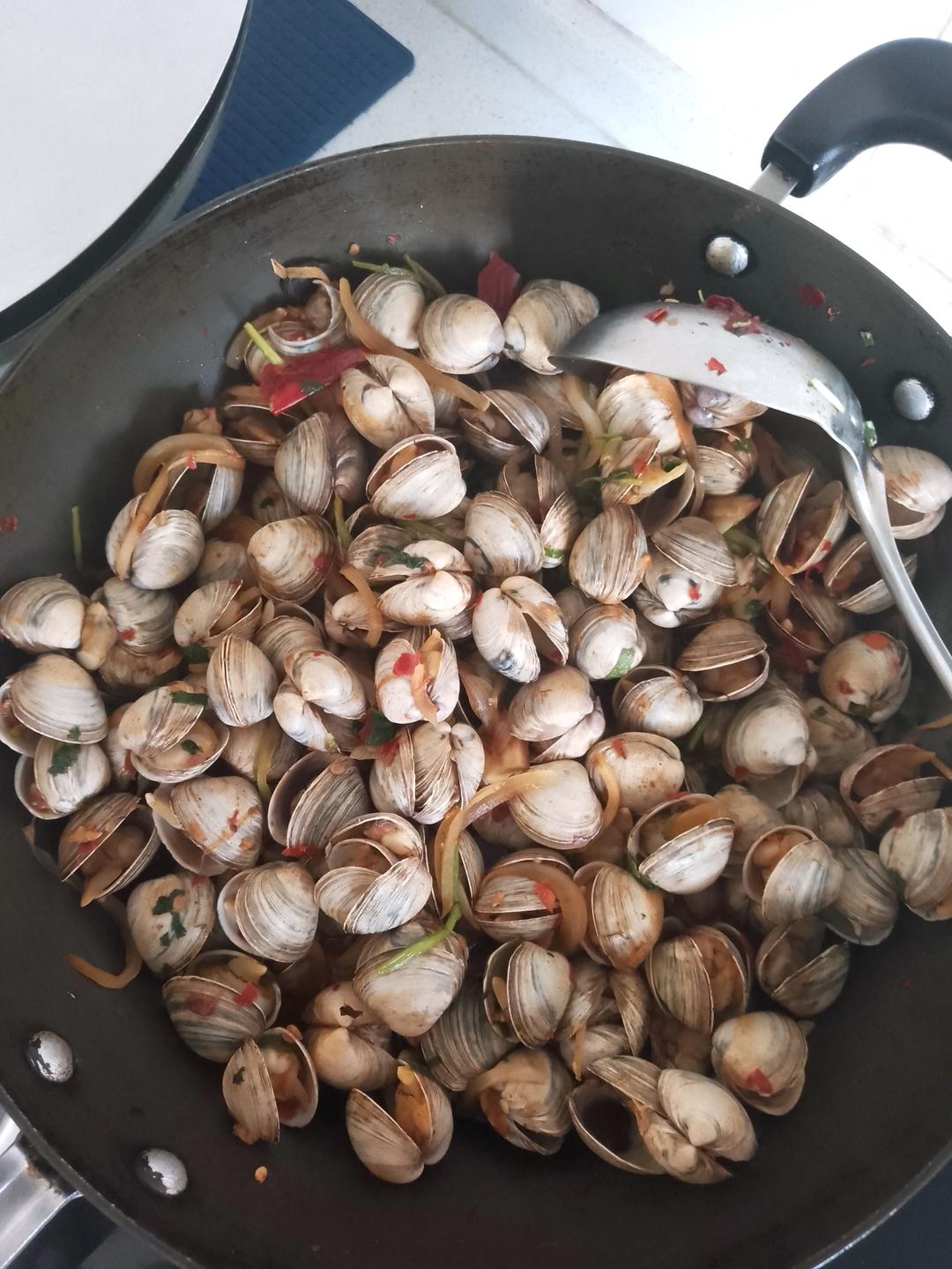 大排档爆炒蚬子 小人仙（独家）