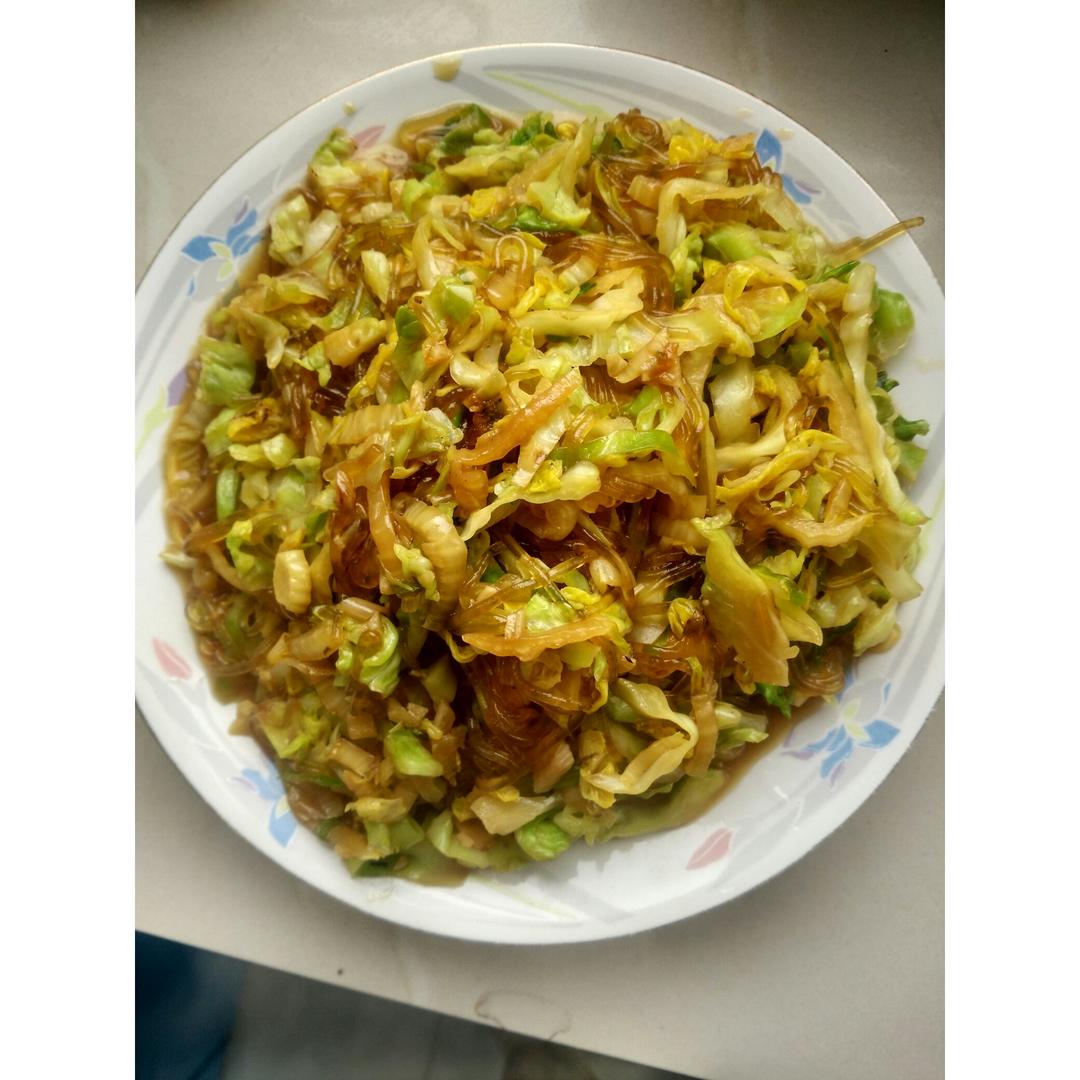 包菜粉丝炒鸡蛋