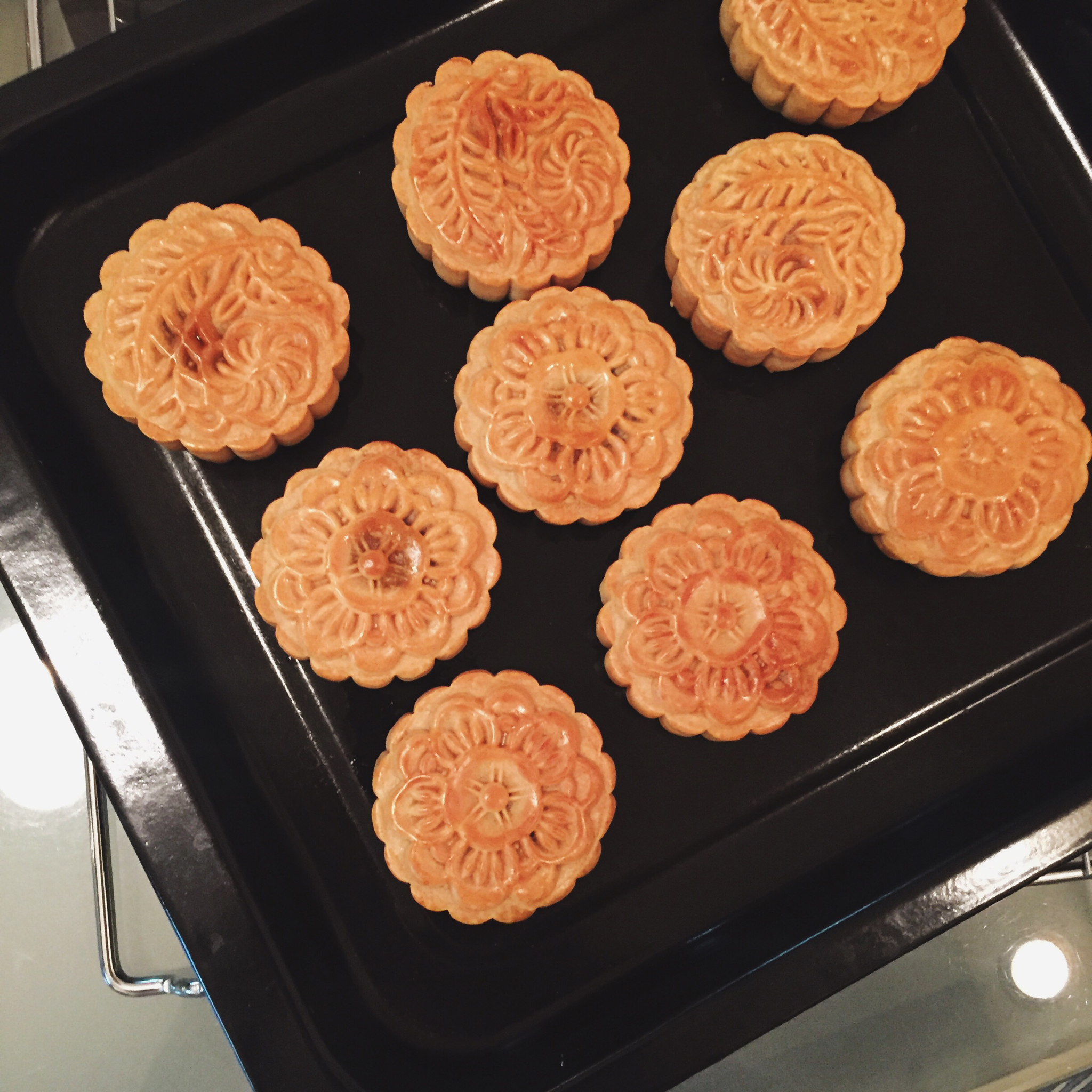 广式月饼—蛋黄莲蓉月饼