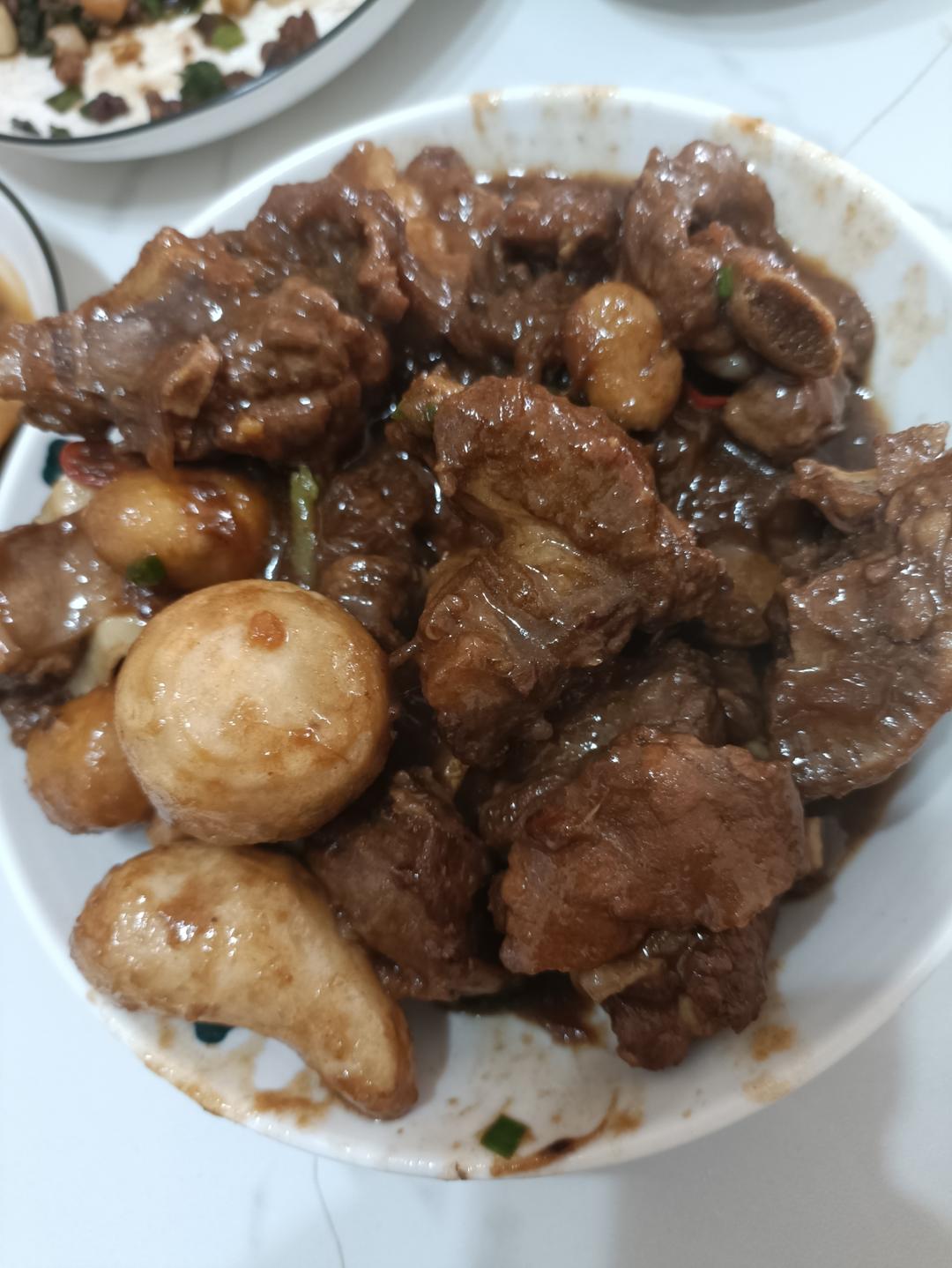 能让人连吃三碗米饭的芋头烧排骨