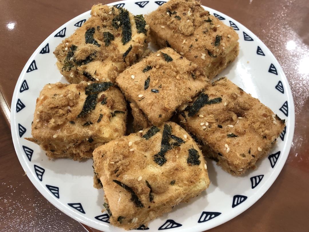 美味海苔肉松小贝