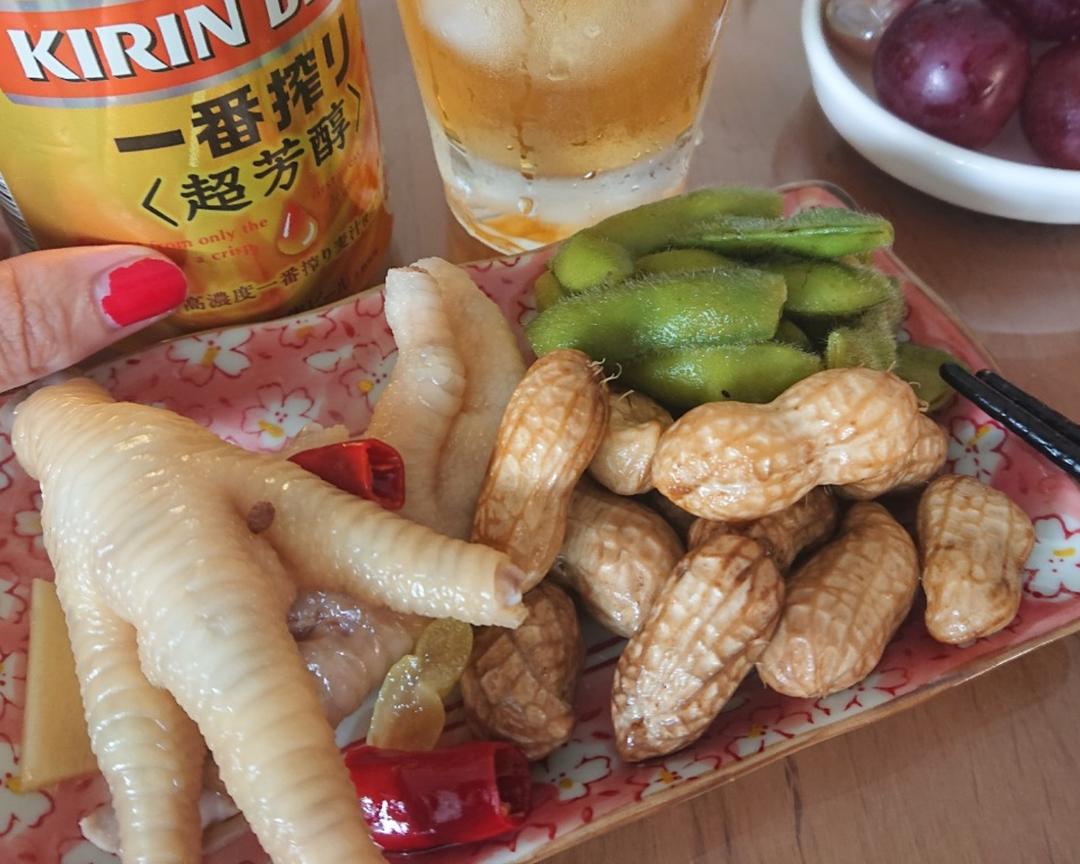泡椒糟卤毛豆花生鸡爪的做法
