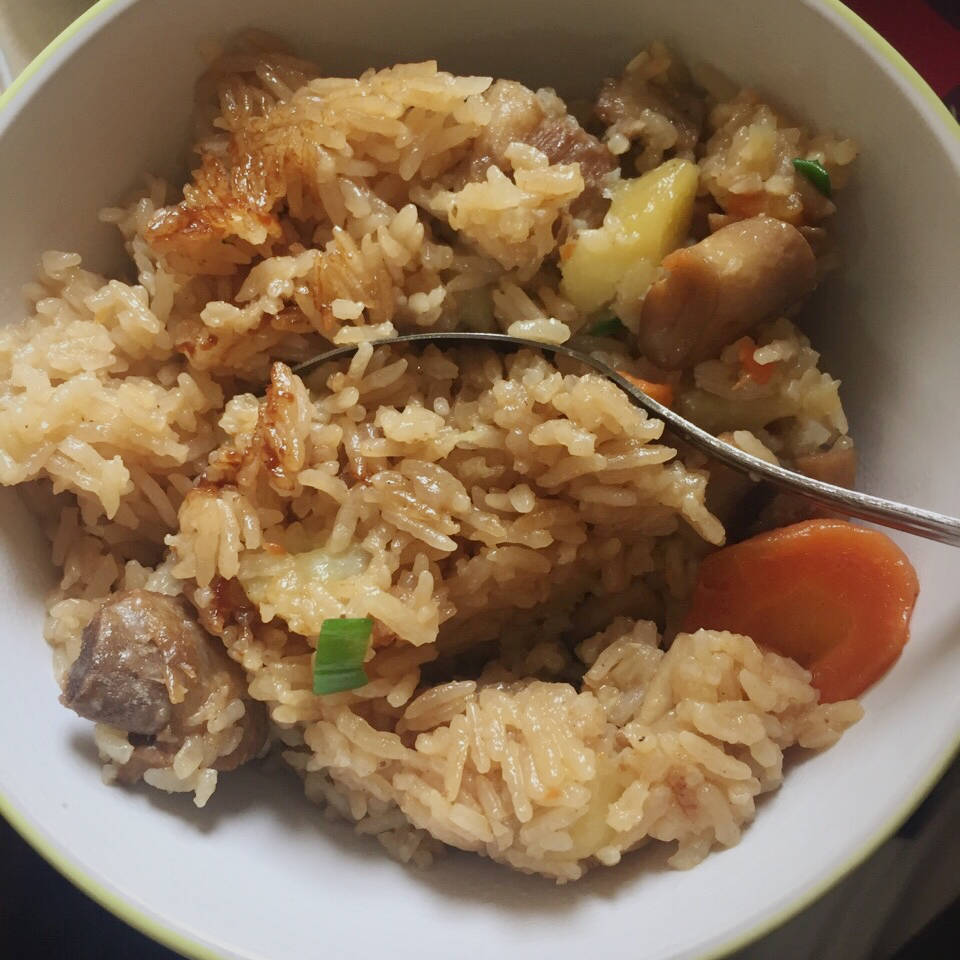 喷香排骨焖饭（爆好吃）
